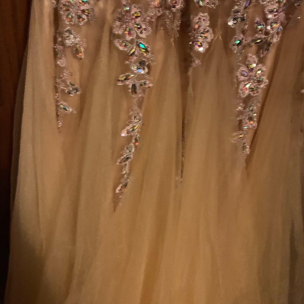 Prom dress - Picture 5 of 8